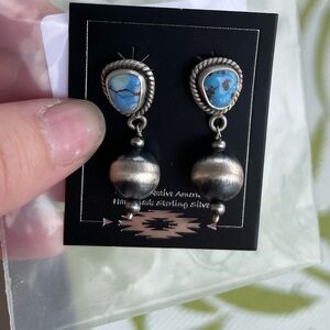 Golden Hills turquoise sterling studs w/pearl